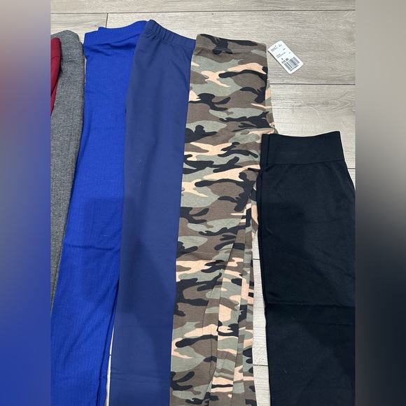 Forever 21 leggings bundle small - Picture 3 of 4